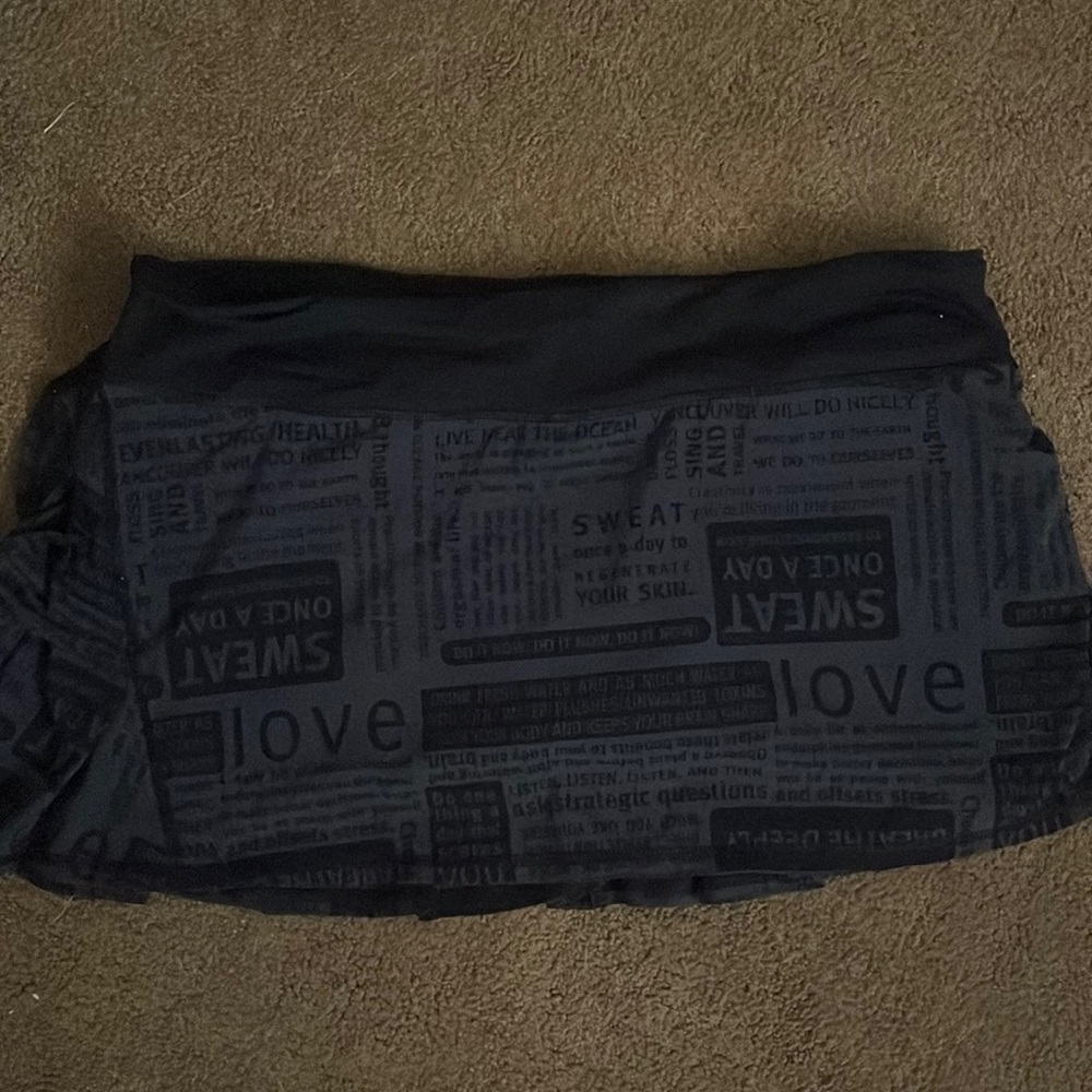 Black Lululemon Graphic Print Skort